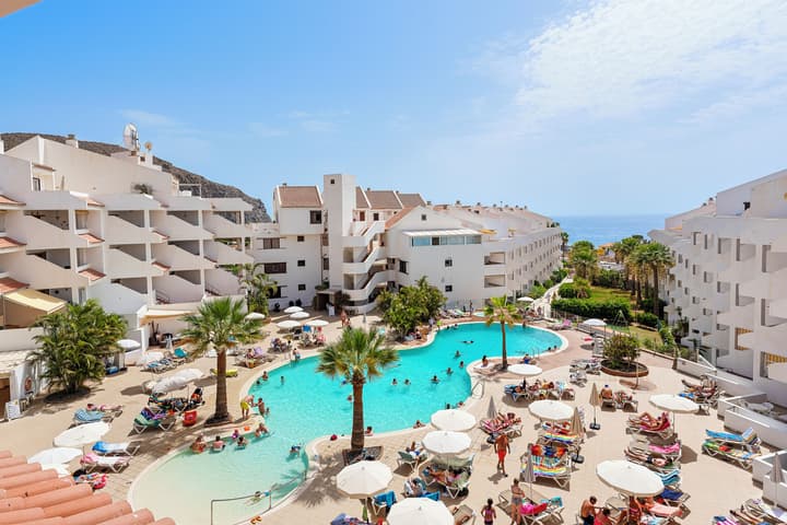 Paloma Beach Apartments