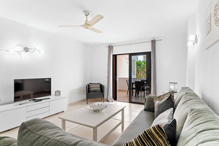 Paloma Beach Apartments