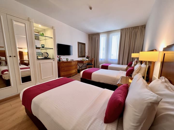 Liwan Hotel