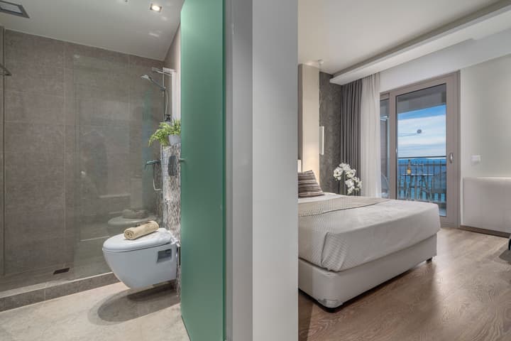 Ammon Zeus Luxury Beach Hotel