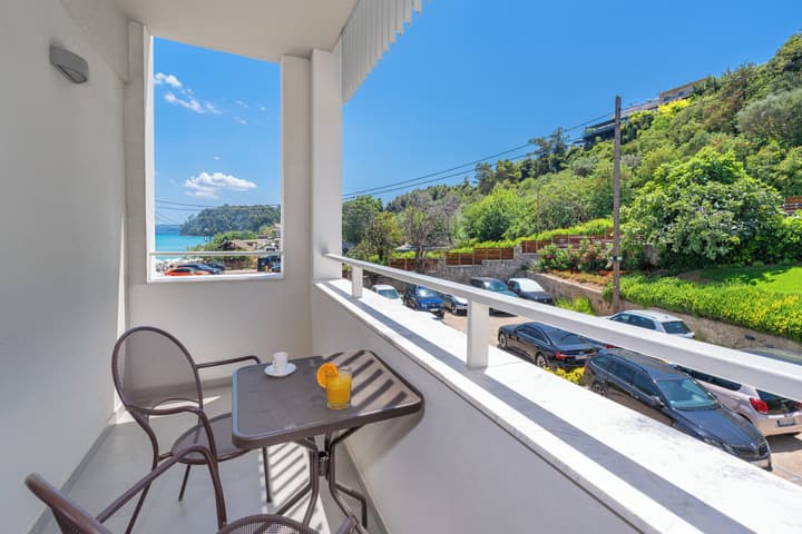 Ammon Zeus Luxury Beach Hotel
