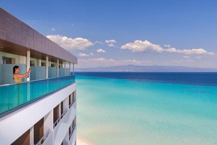 Ammon Zeus Luxury Beach Hotel