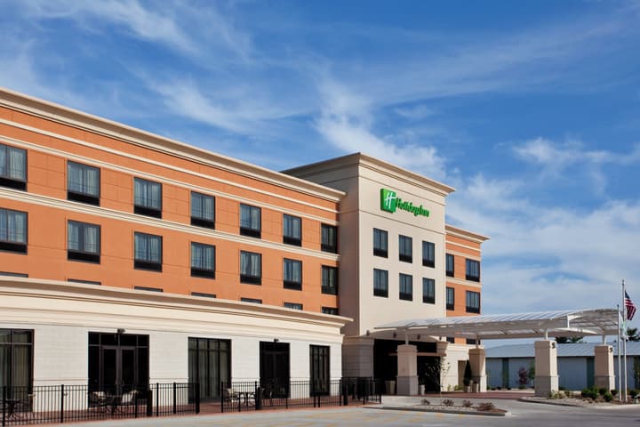 Holiday Inn St. Louis Fairview Heights by IHG