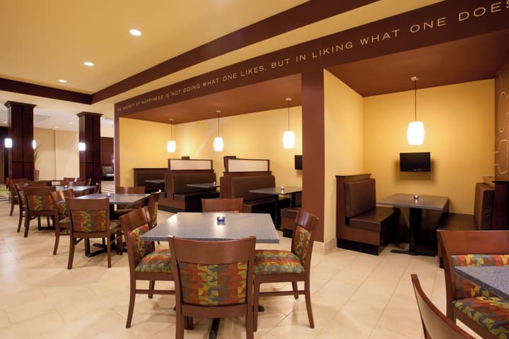 Holiday Inn St. Louis Fairview Heights by IHG