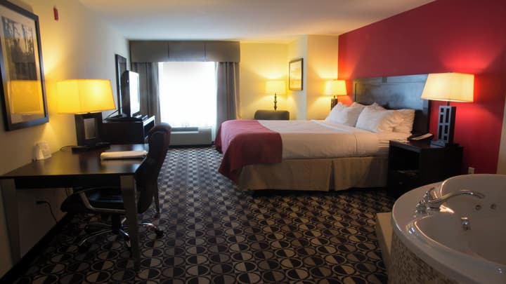 Holiday Inn St. Louis Fairview Heights by IHG