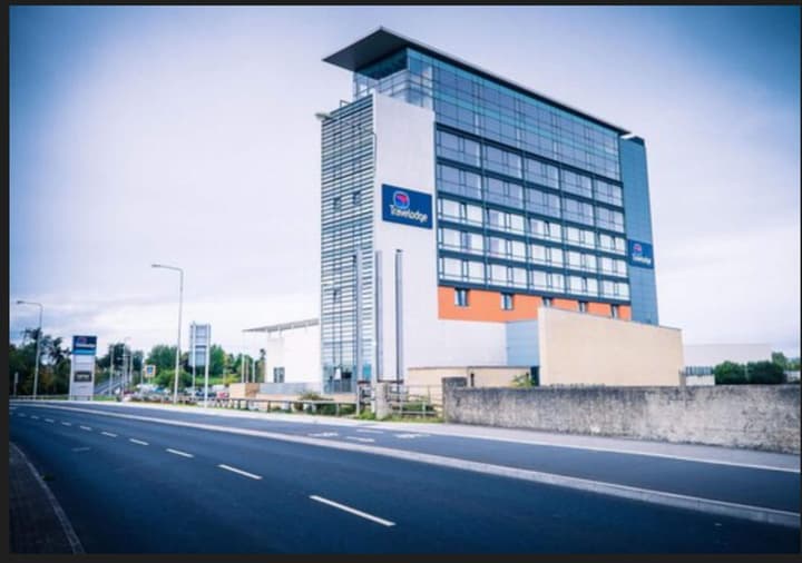Travelodge Limerick Castletroy
