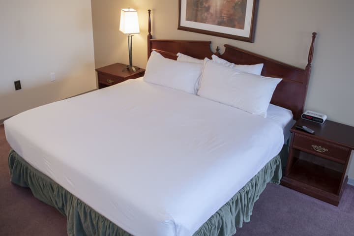 Aspen Village Inn