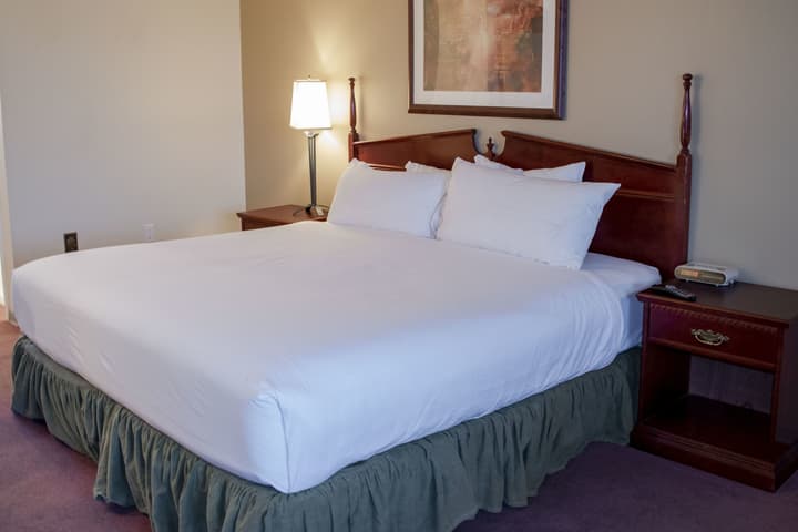Aspen Village Inn
