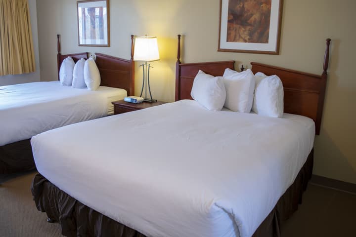 Aspen Village Inn