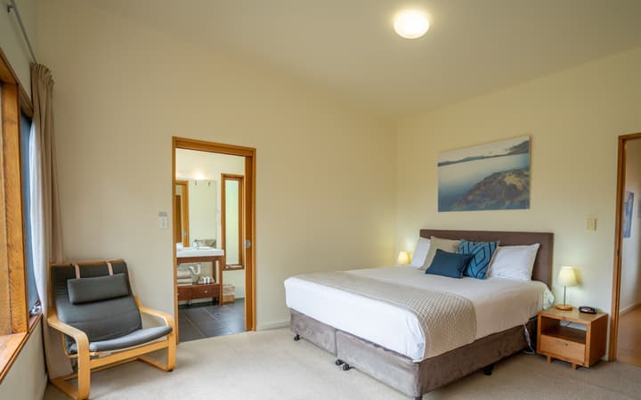 Stewarts Bay Lodge