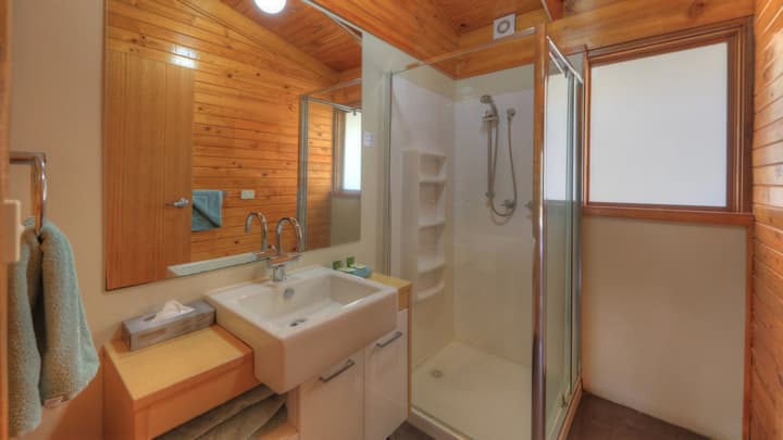 Stewarts Bay Lodge