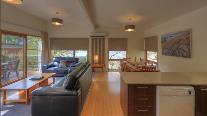 Stewarts Bay Lodge