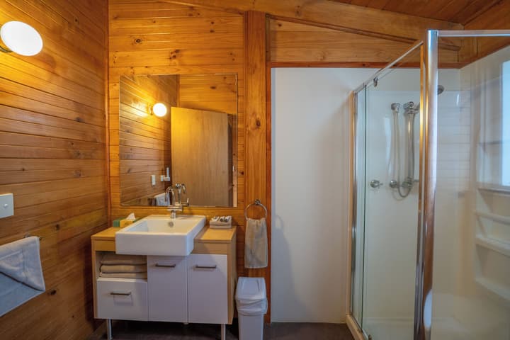 Stewarts Bay Lodge