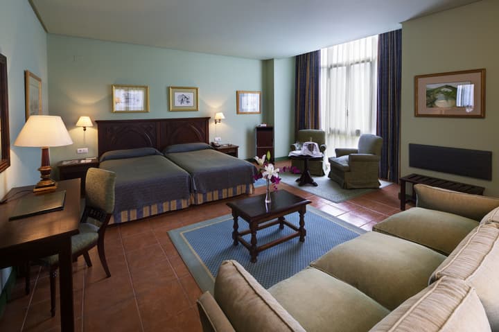 Parador De Cangas De Onis