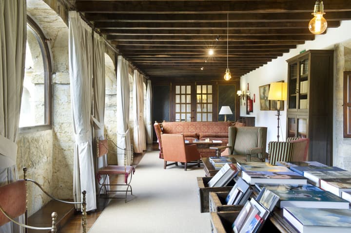 Parador De Cangas De Onis