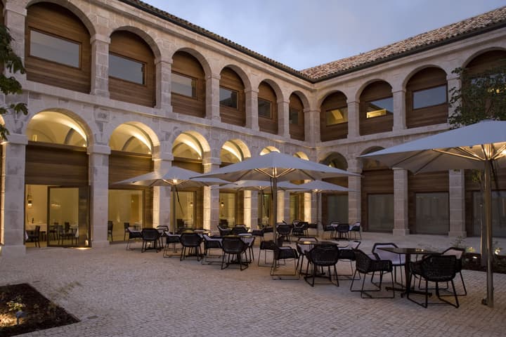 Parador De Alcala