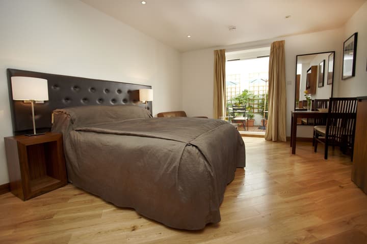Presidential Apartments - Kensington