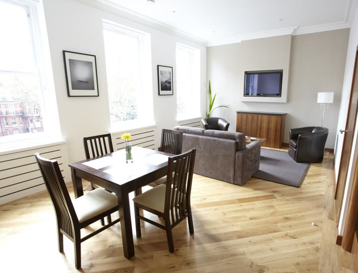 Presidential Apartments - Kensington