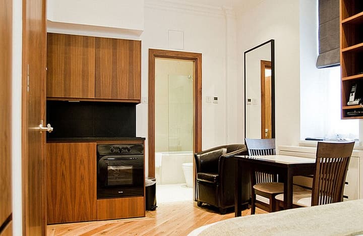 Presidential Apartments - Kensington