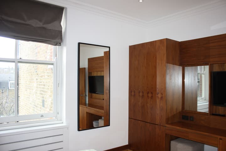 Presidential Apartments - Kensington