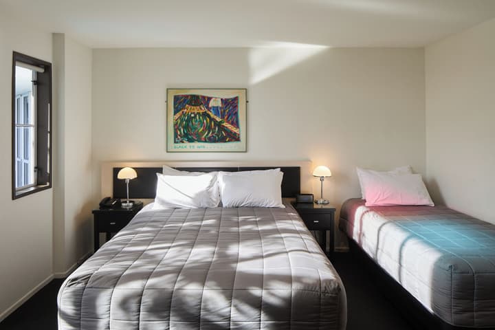 Pavilions Hotel