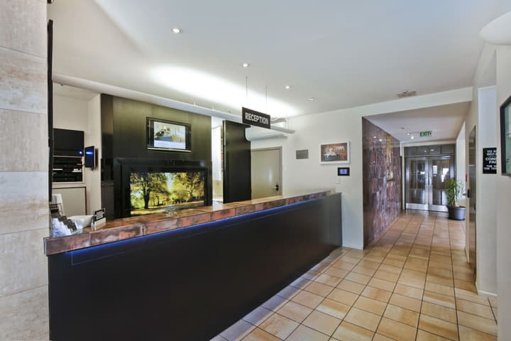 Pavilions Hotel