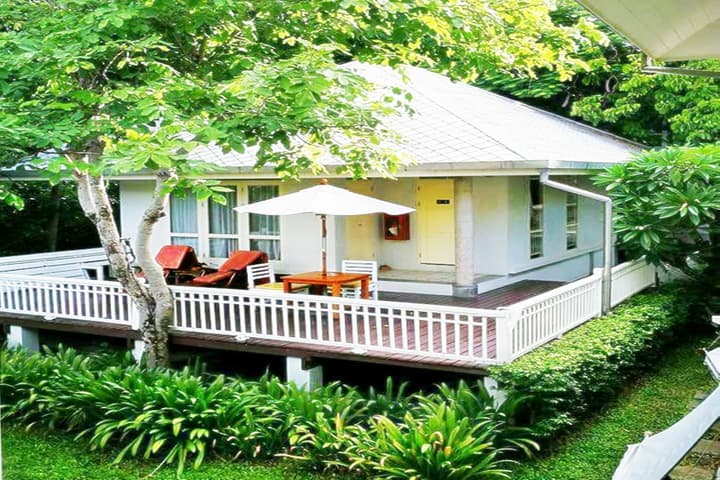 Baan Bayan Beach Hotel