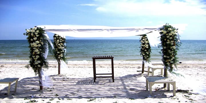 Baan Bayan Beach Hotel