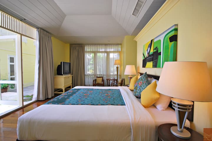 Baan Bayan Beach Hotel