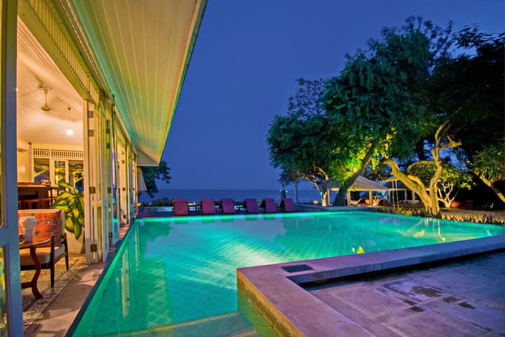 Baan Bayan Beach Hotel