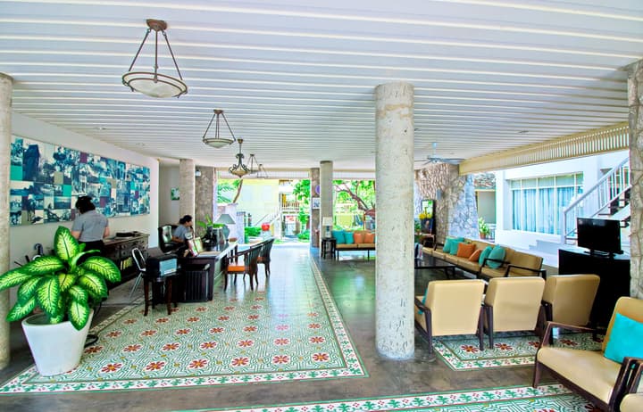 Baan Bayan Beach Hotel