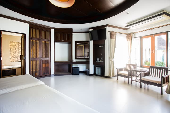 Golden Beach Resort