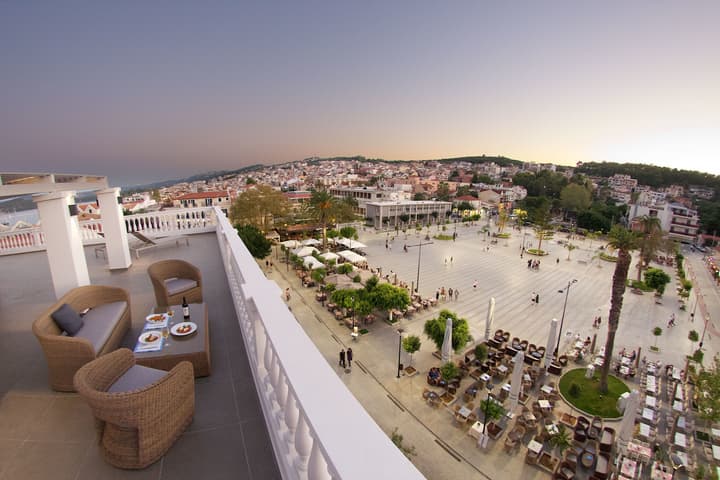 Aenos Hotel
