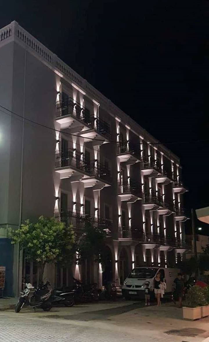 Aenos Hotel