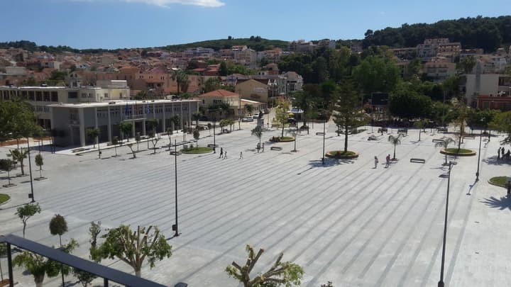 Aenos Hotel