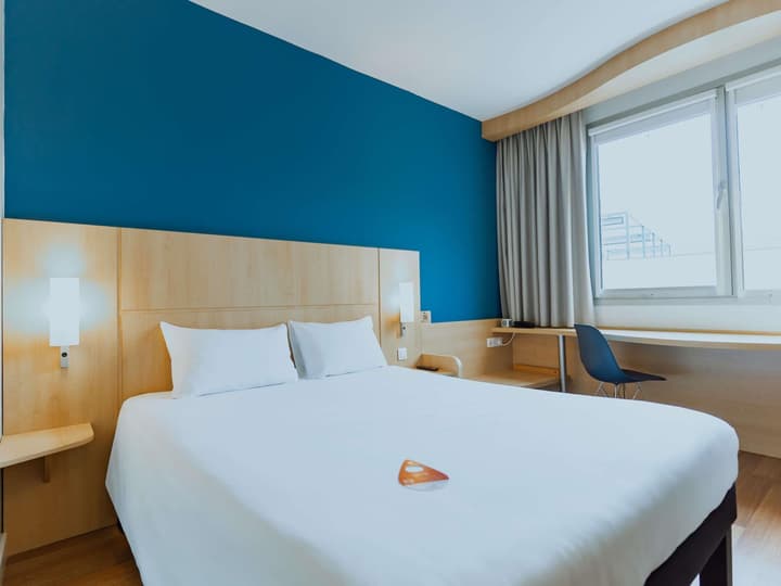 ibis Barcelona Glories 22