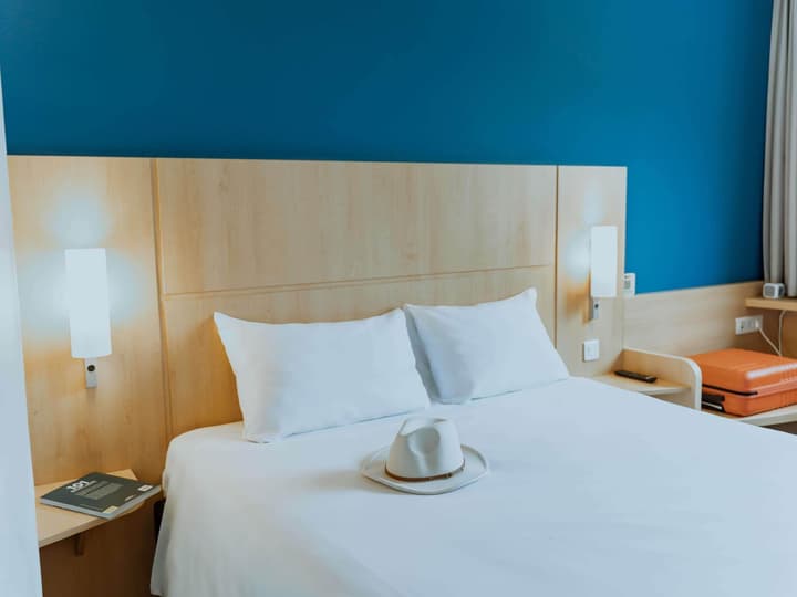 ibis Barcelona Glories 22
