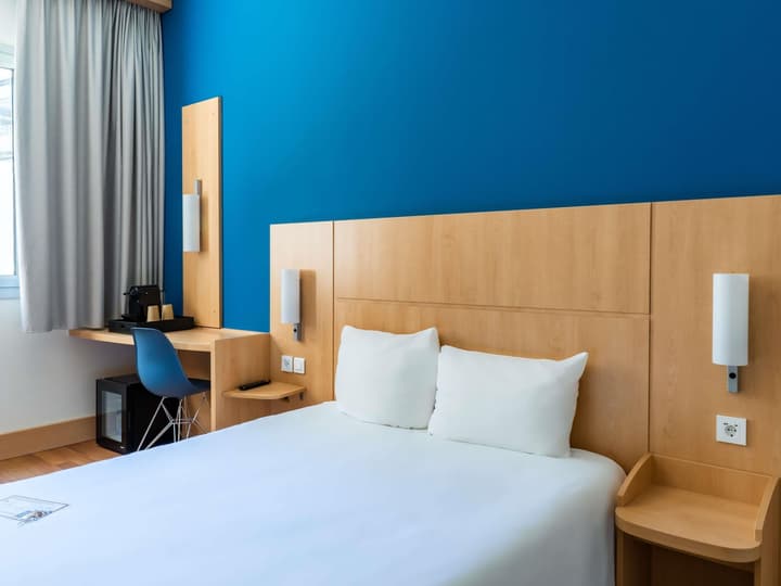 ibis Barcelona Glories 22