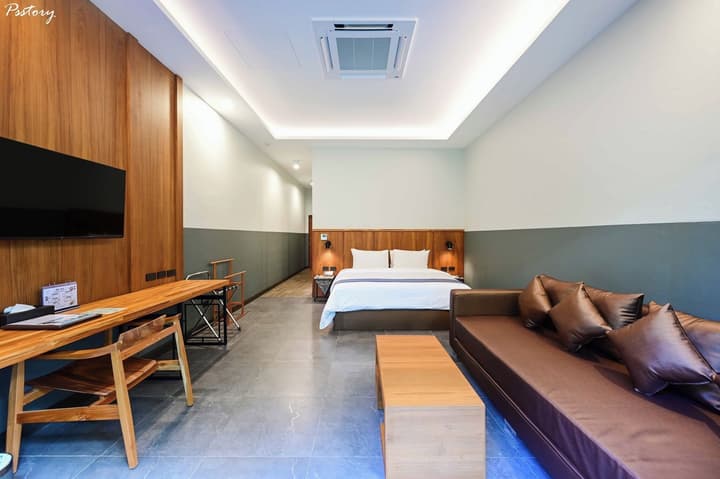 R Mar Resort and Spa
