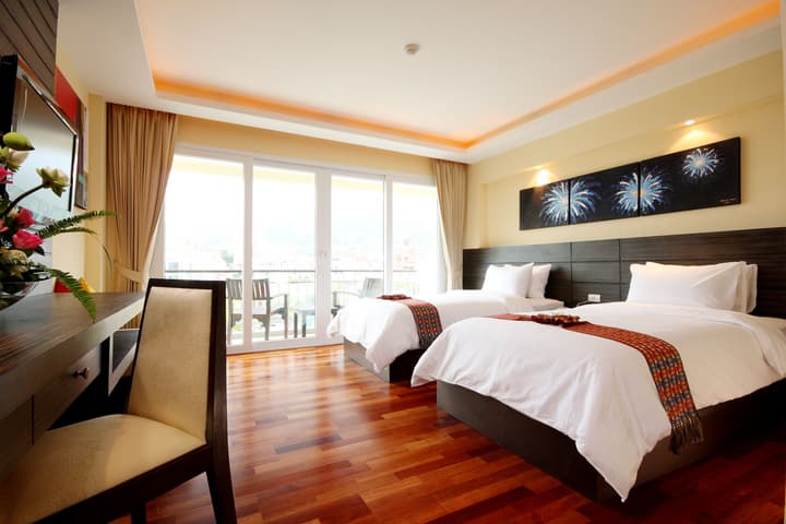 R Mar Resort and Spa
