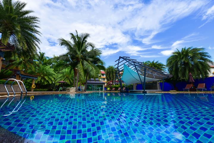 R Mar Resort and Spa