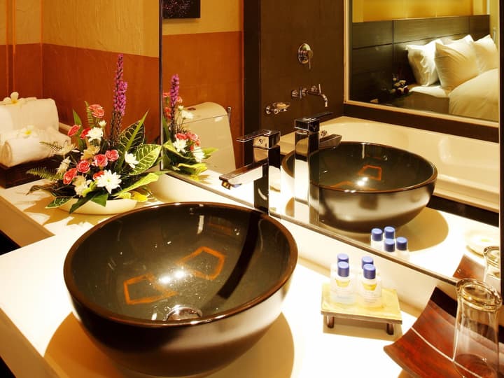 R Mar Resort and Spa