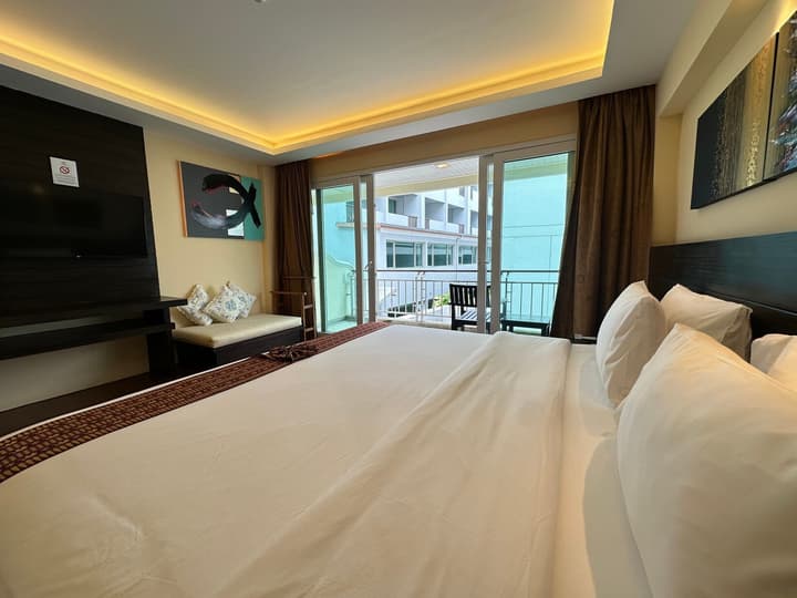 R Mar Resort and Spa