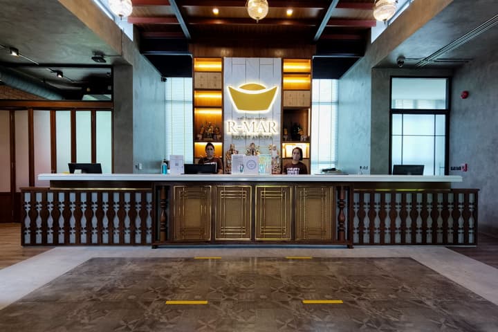 R Mar Resort and Spa