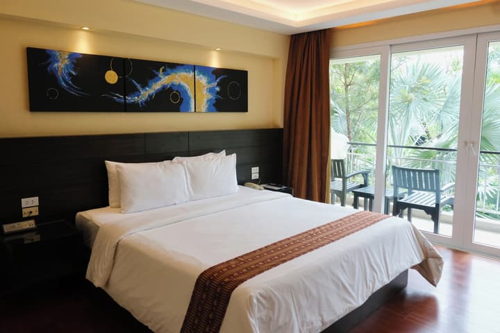 R Mar Resort and Spa