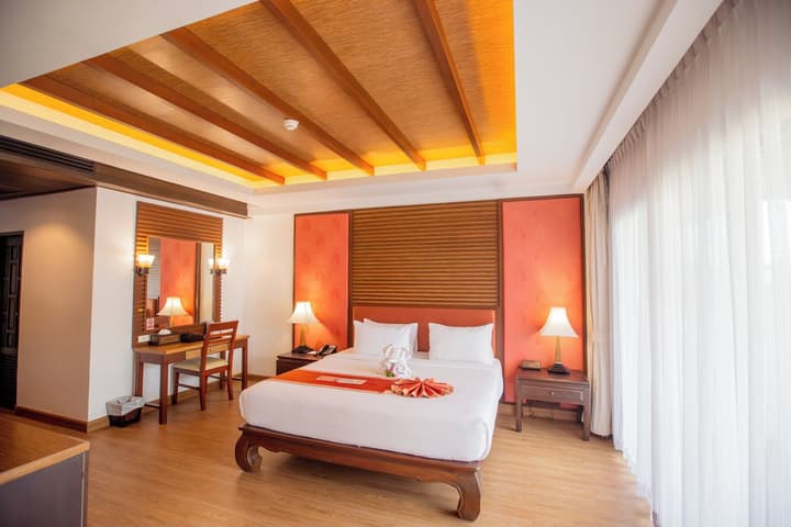 Nipa Resort