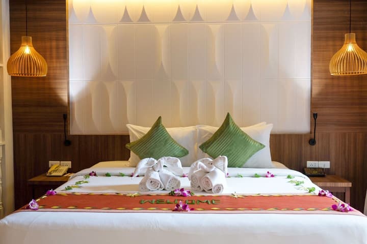 Nipa Resort