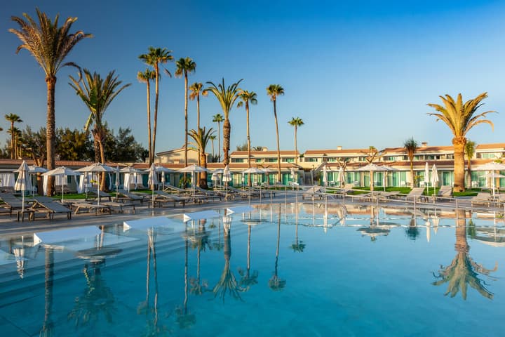 Kumara Serenoa by Lopesan Hotels