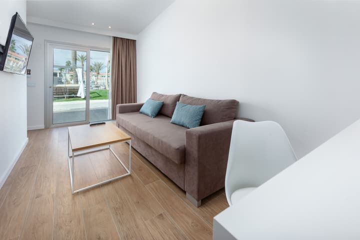 Kumara Serenoa by Lopesan Hotels