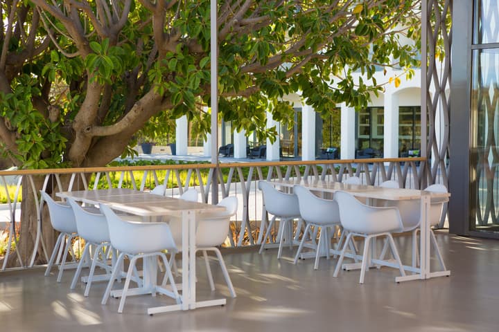 Ozadi Tavira Hotel